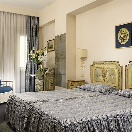 Hotel Commodore Roma Cameră foto
